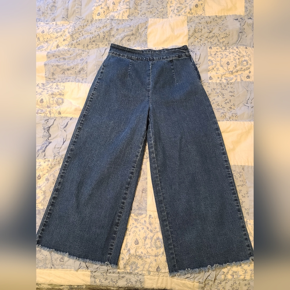 Wide leg ankle jeans